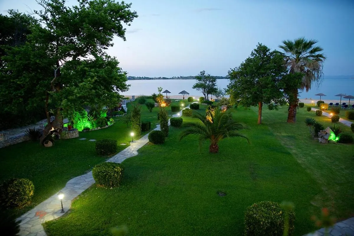 Stamos Apartments And Studios Vourvourou