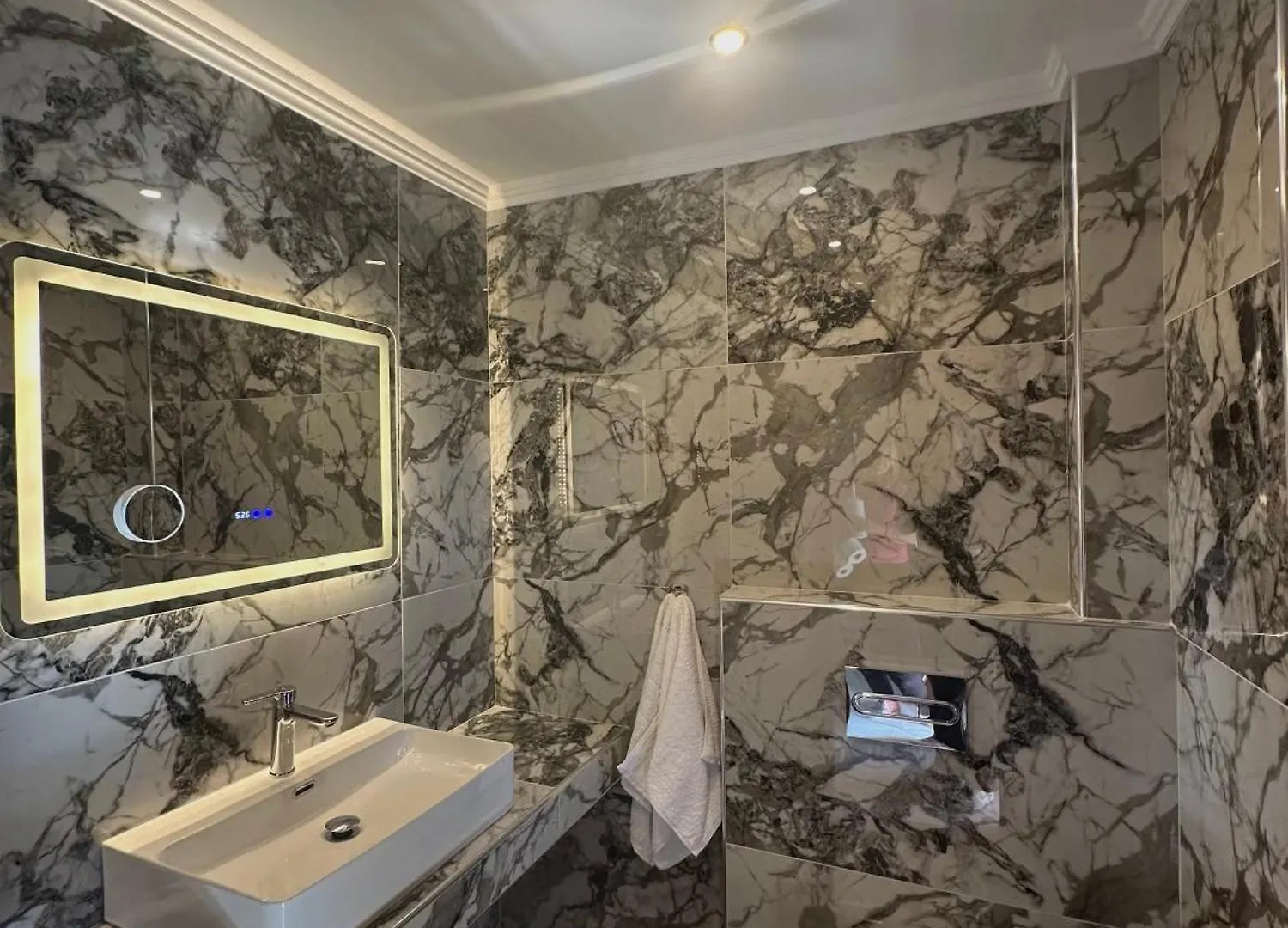 Stamos Apartments And Studios Vourvourou