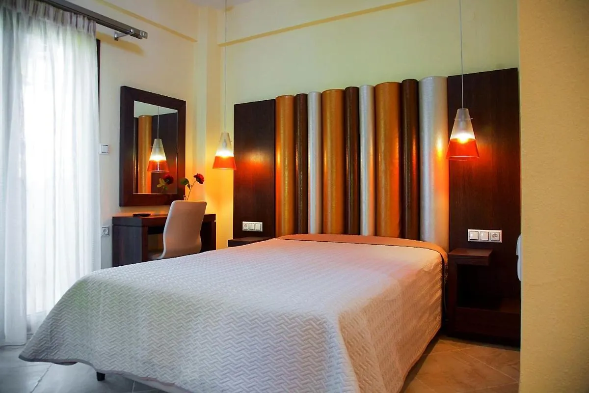 Stamos Apartments And Studios Vourvourou