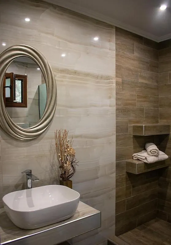 Stamos Apartments And Studios Vourvourou